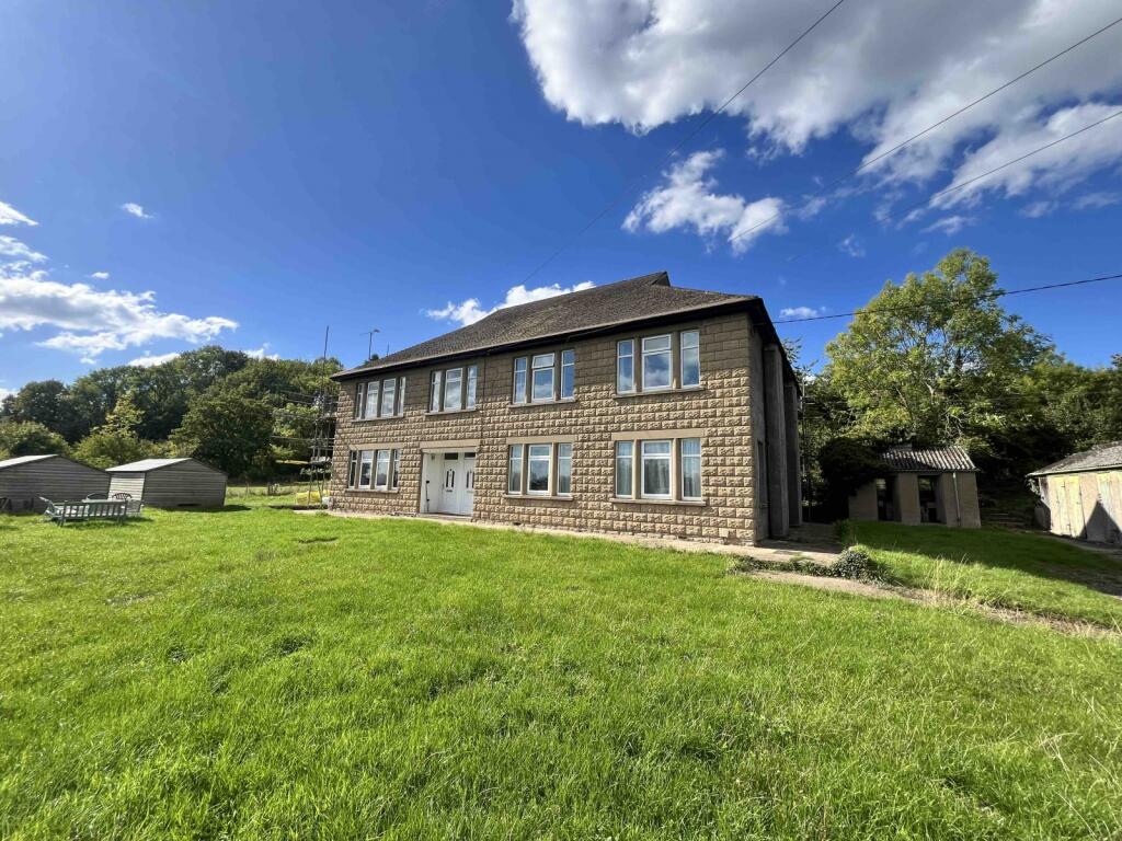 A three bedroom Countryside Apartment...READY NOW