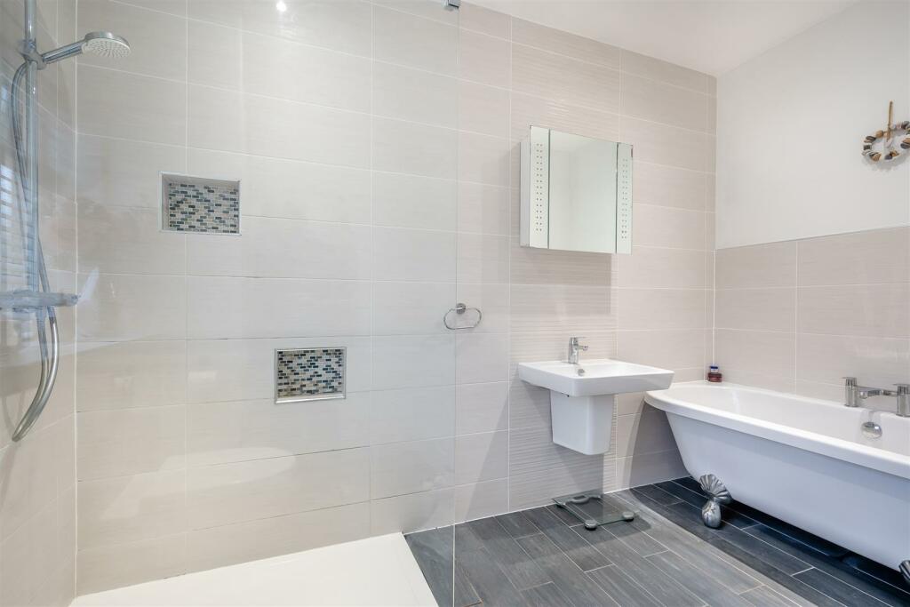 8627610-interior27.jpg
