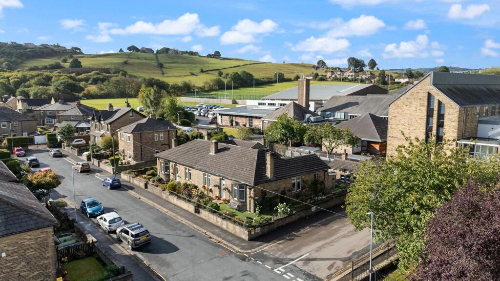 2 Linden Road, Elland 03_297.jpg