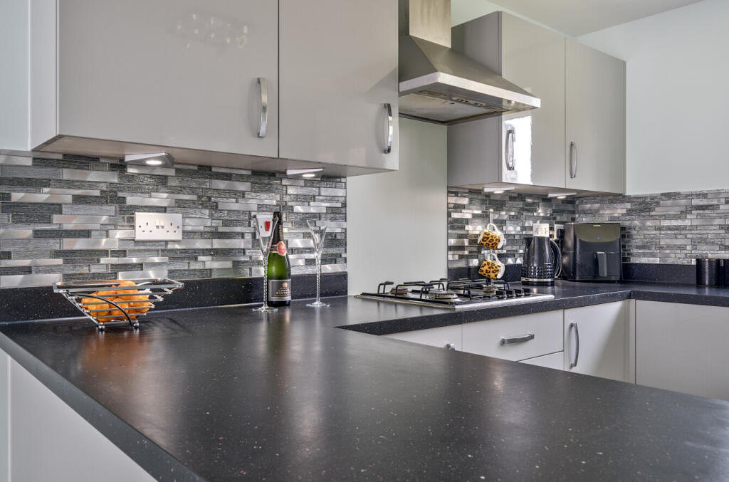 13130787685552f6b8a81