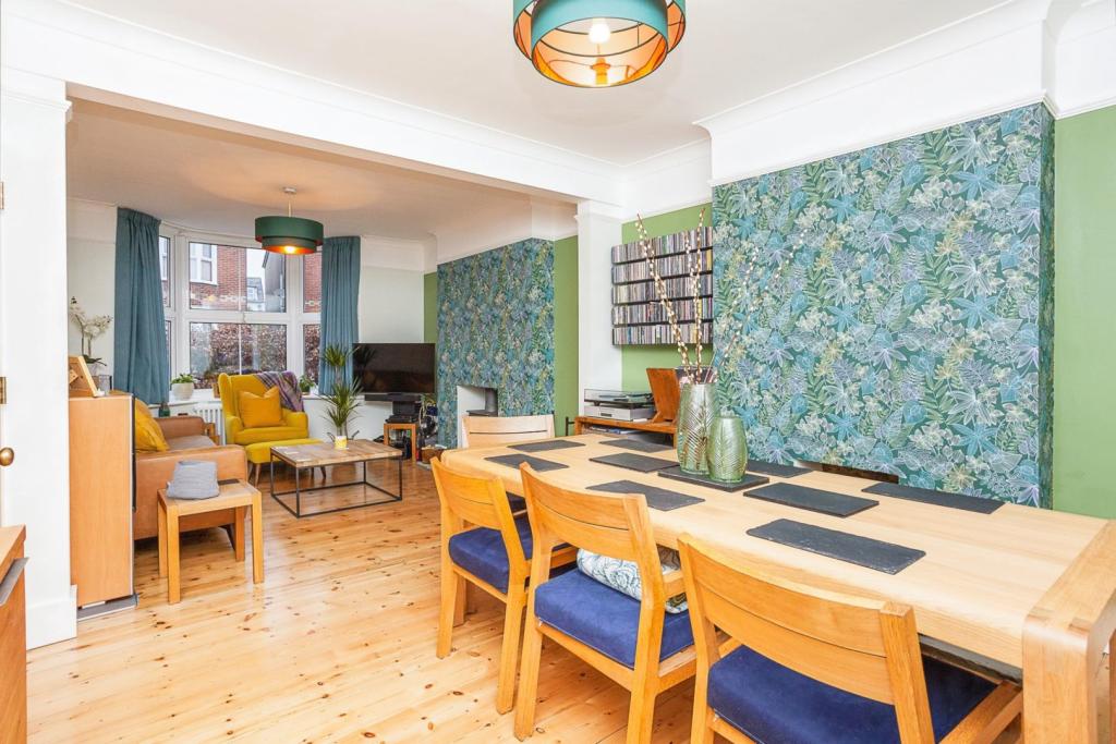 Living / Dining Room