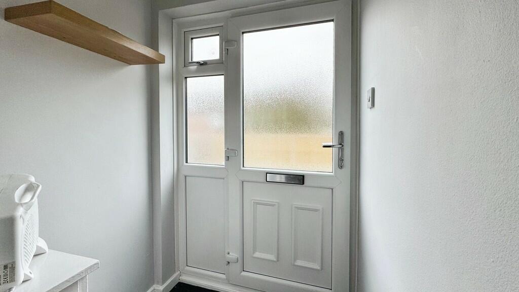 c481005f-image_pi...