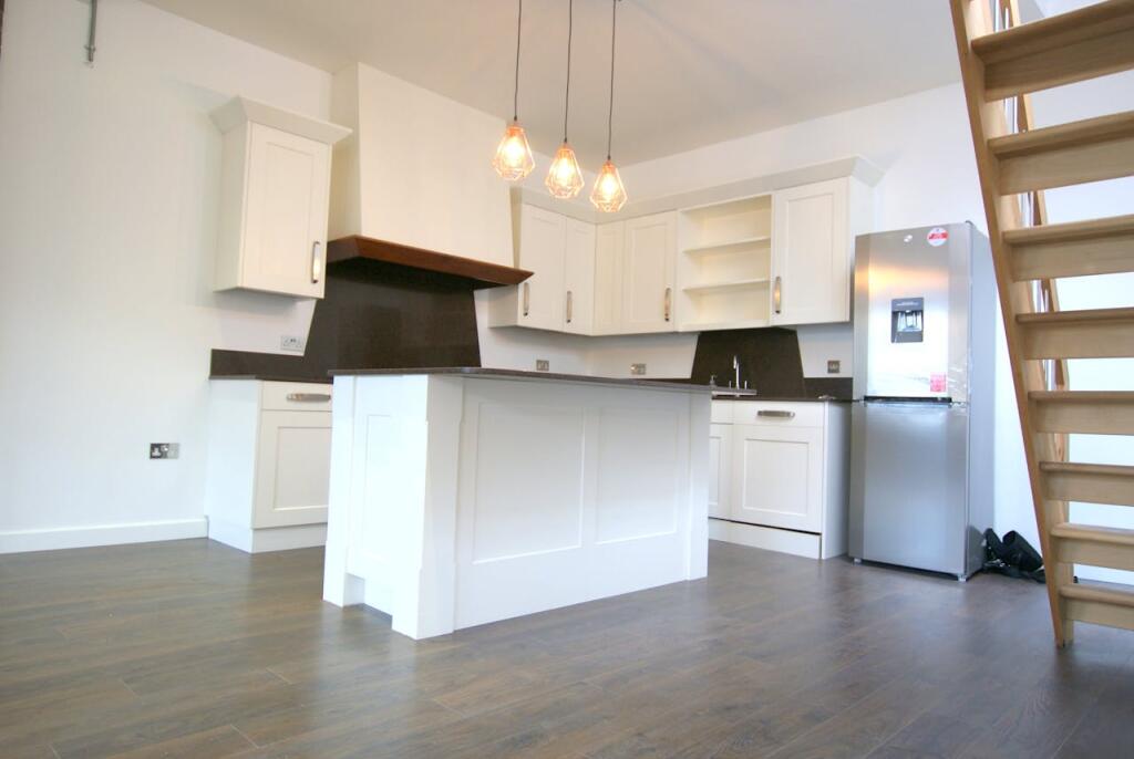 kitchen1.JPG