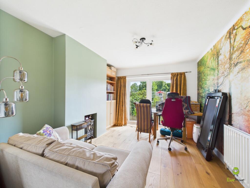 Presented by Nicoleta at EweMove Bexleyheath and D