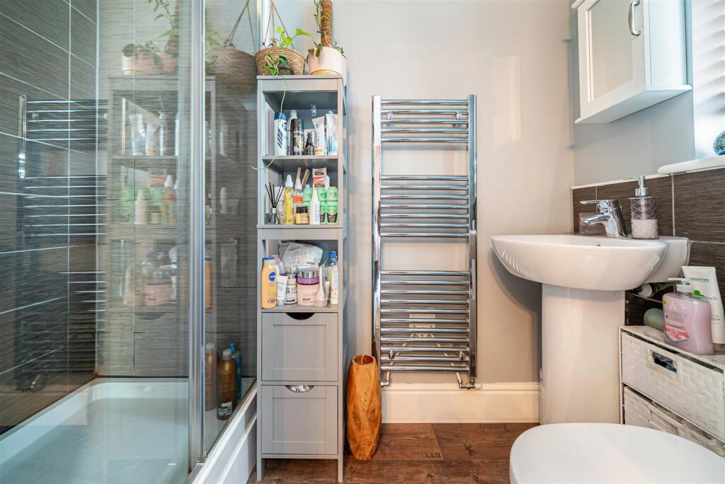 Ensuite