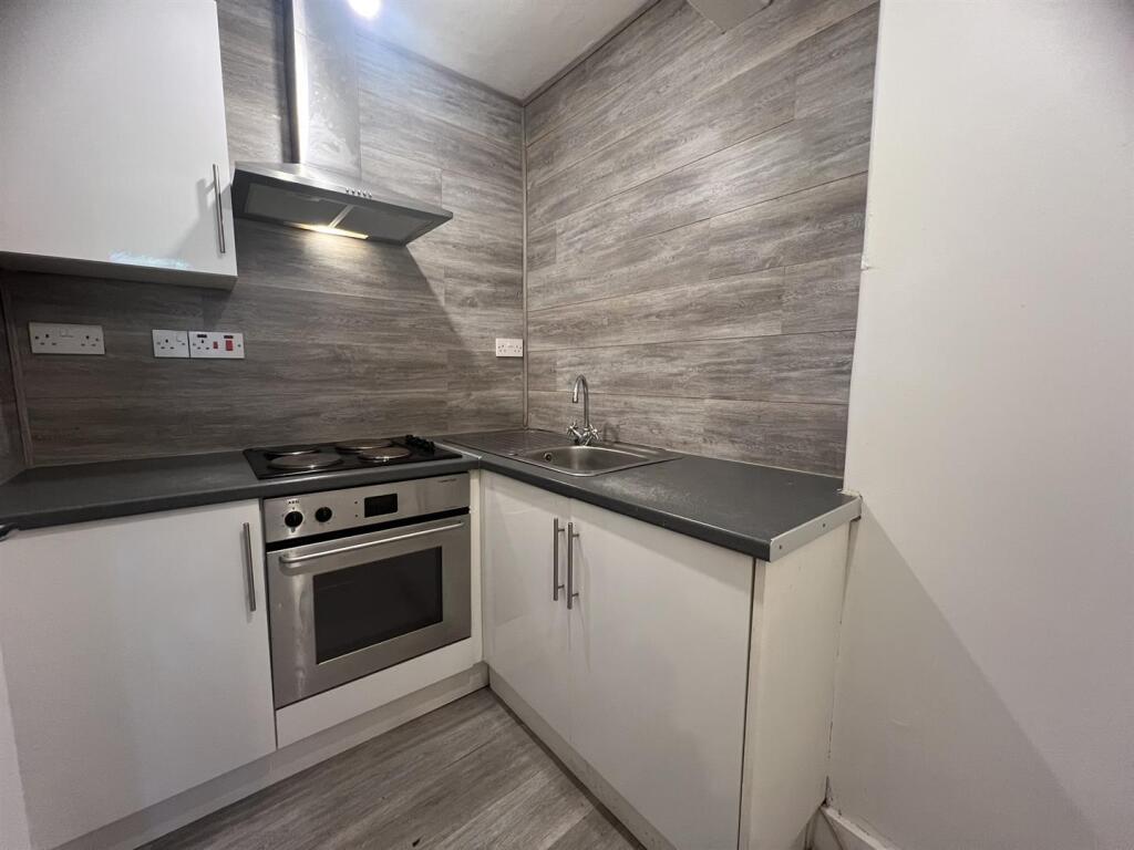 Kitchen Irregular shaped room