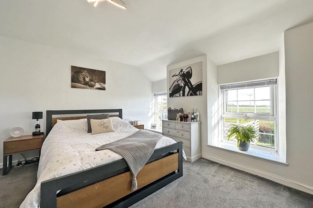 1f6e4706-ed32-4e34-ad72-8fbec0a3487b