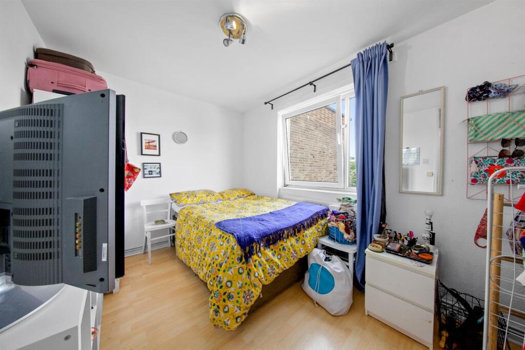 Somerford Grove, N16