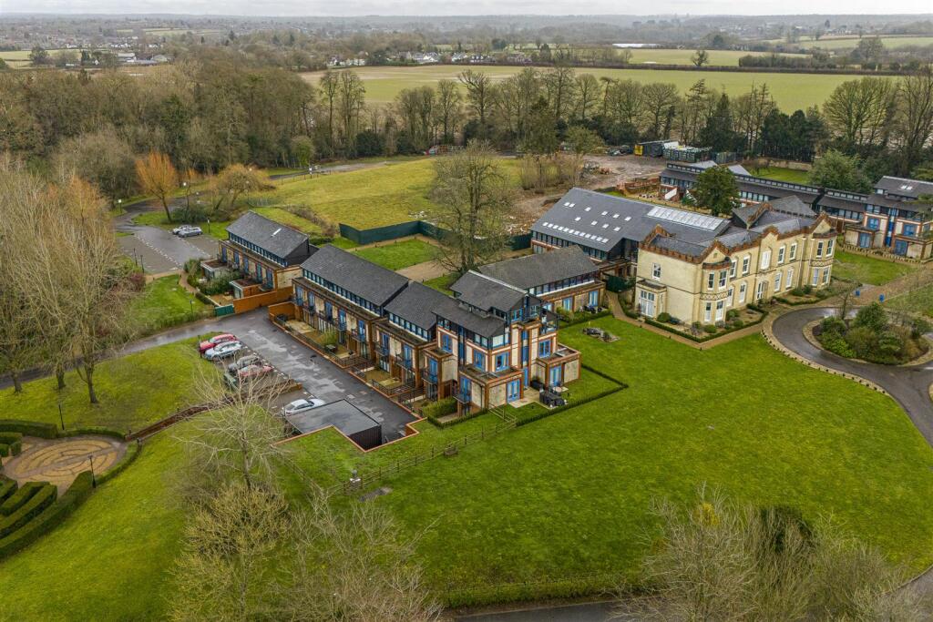 15 Uplands House, Four Ashes Road, HP15 6DY-2.jpg