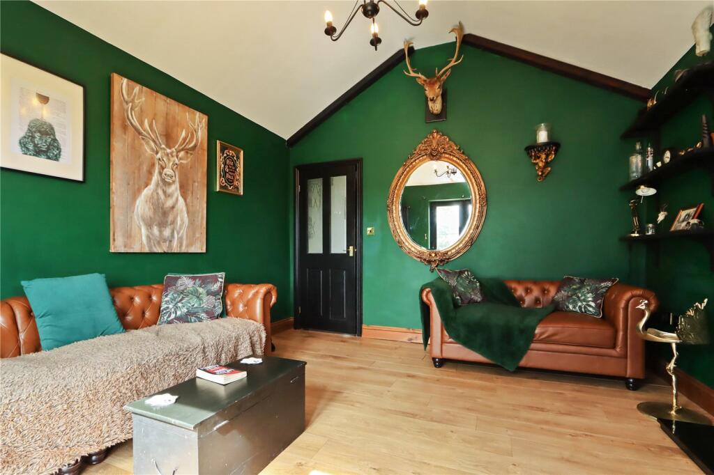 Living Room Pic 2