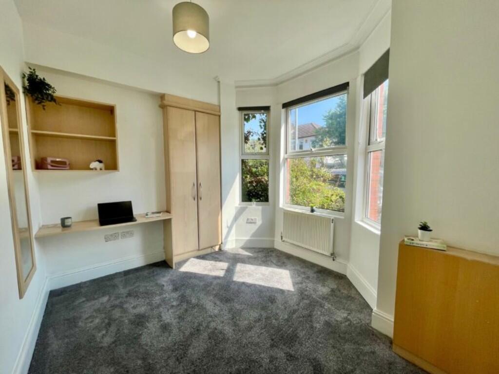 ef171dda-4c1a-49d...