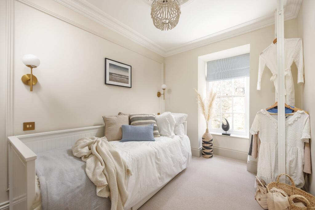 emma_place_lower_gro