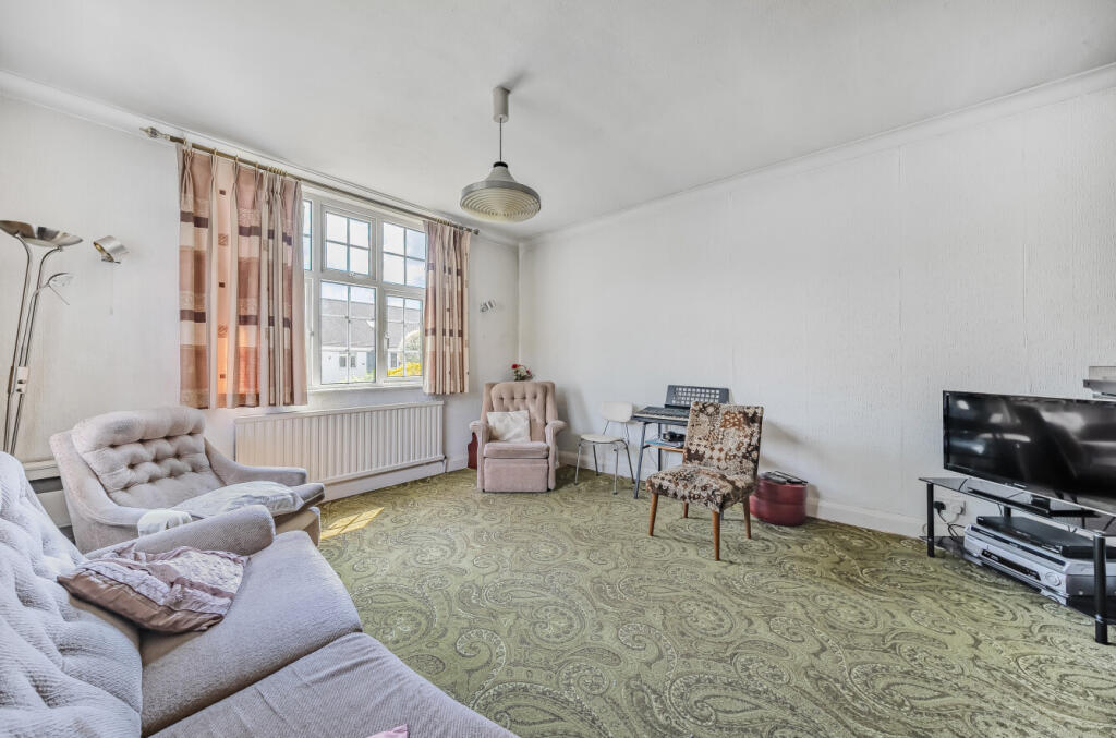 1294494-3-682b471...