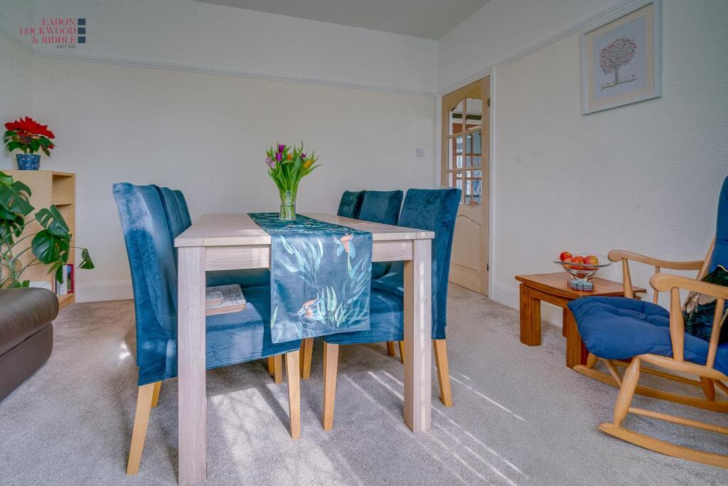 Dining room 1.2.jpg