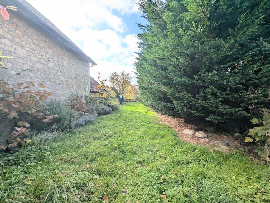 1000034330 T202511071126.jpg