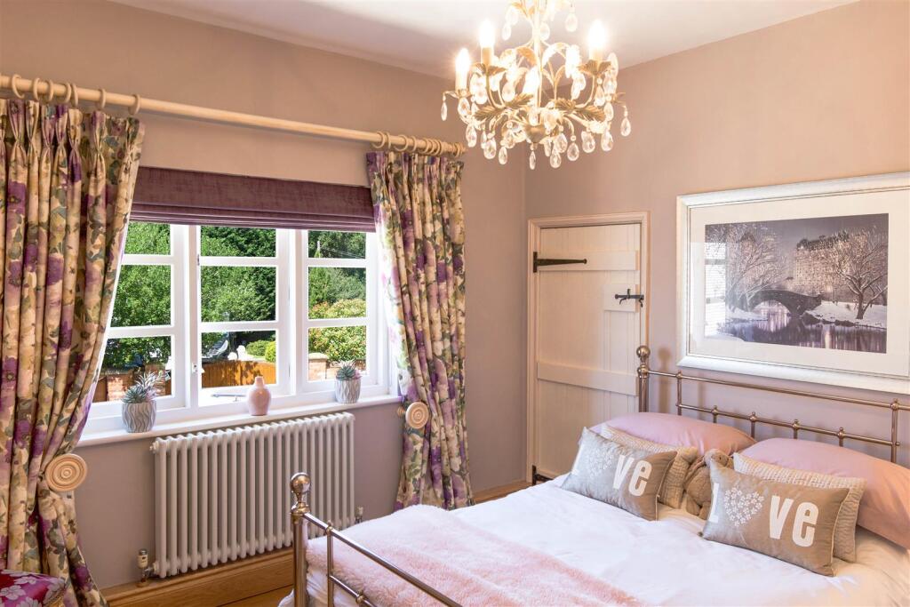 Hammerwhich Place Farm-44.jpg