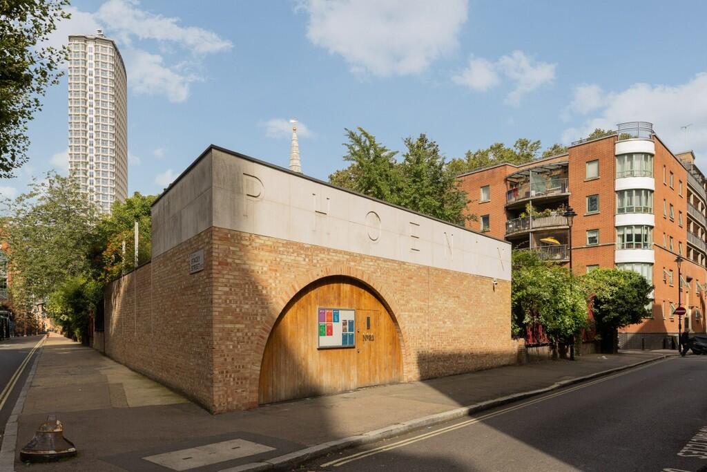 Phoenix Gardens C...