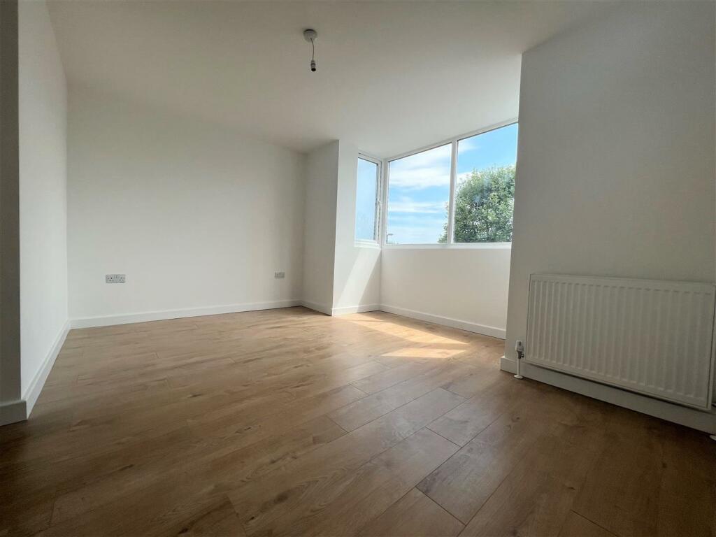 Bedroom.jpg