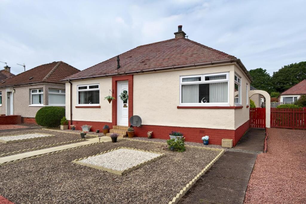 14 parkhouse gardens, ardrossan 02.jpg