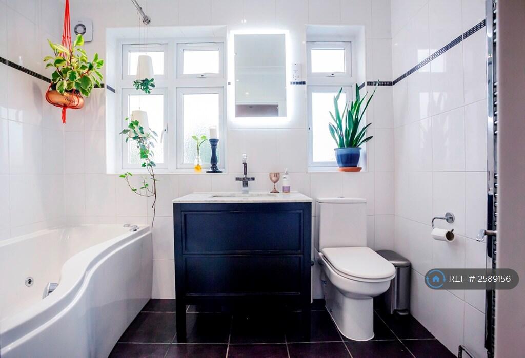 Bathroom 1 Of 3