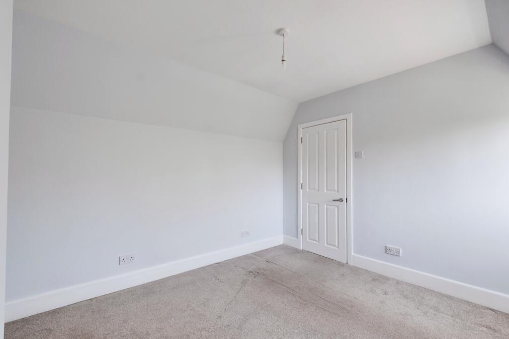 Bedroom 1 - Image 3