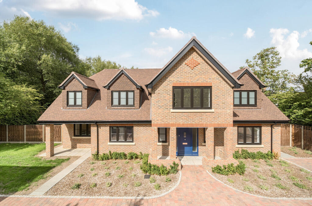 1333427-4-688a350...