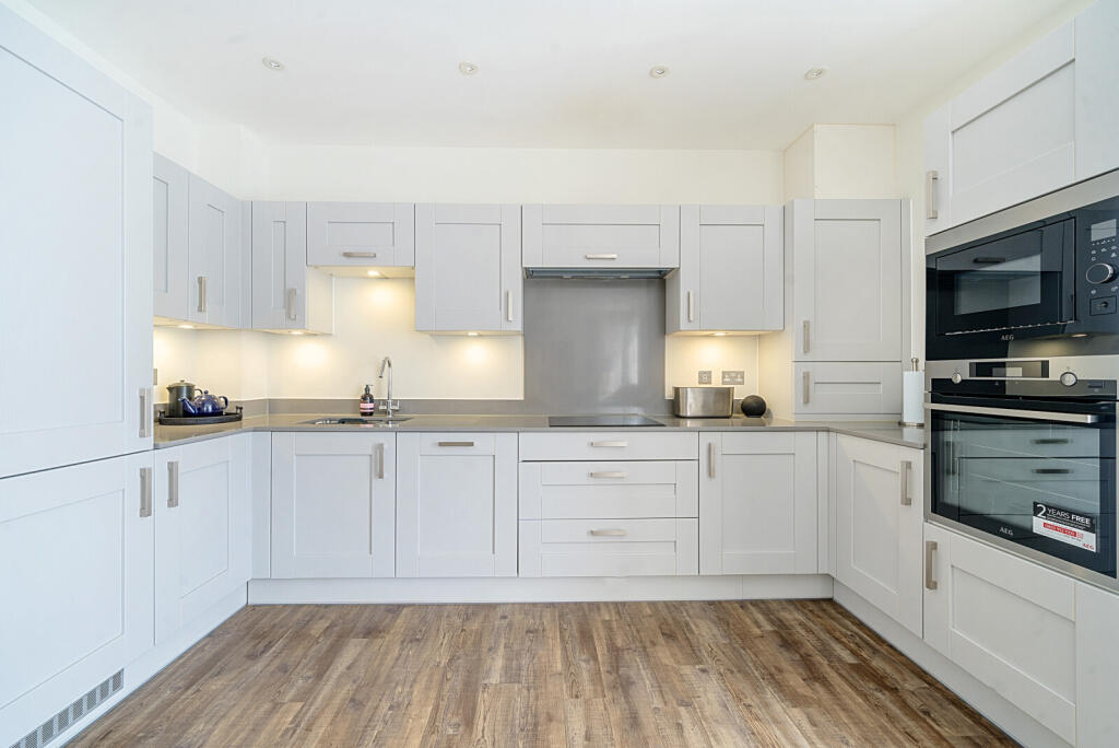 19-681c93ca41253-...