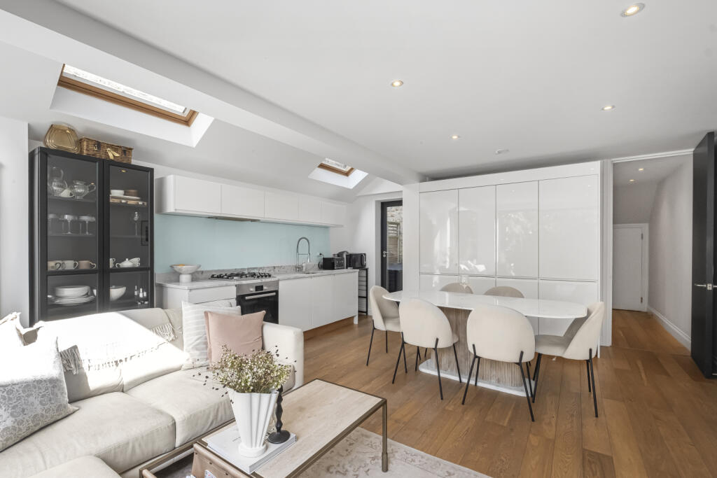 Kitchen/ Reception