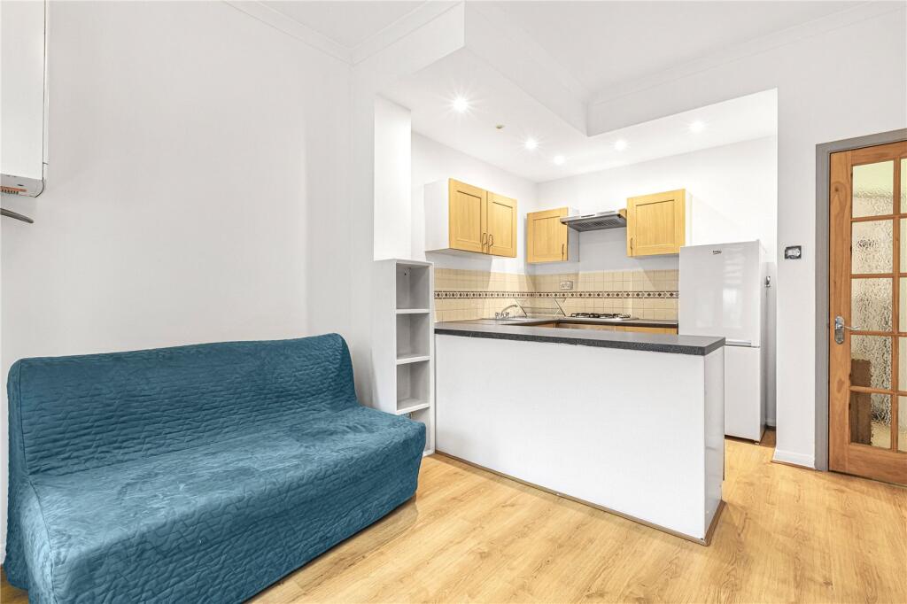 Reception/Kitchen