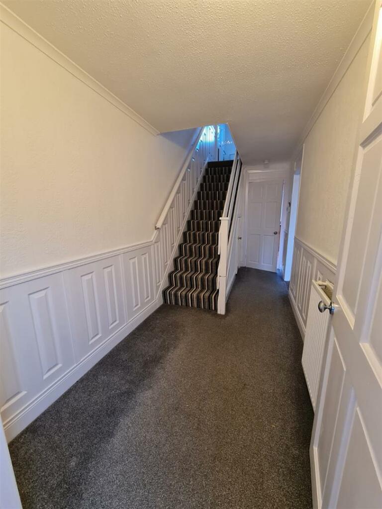 21 Bargeny Hallway.jpg