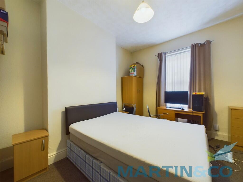 CAM01870G0-PR0152...