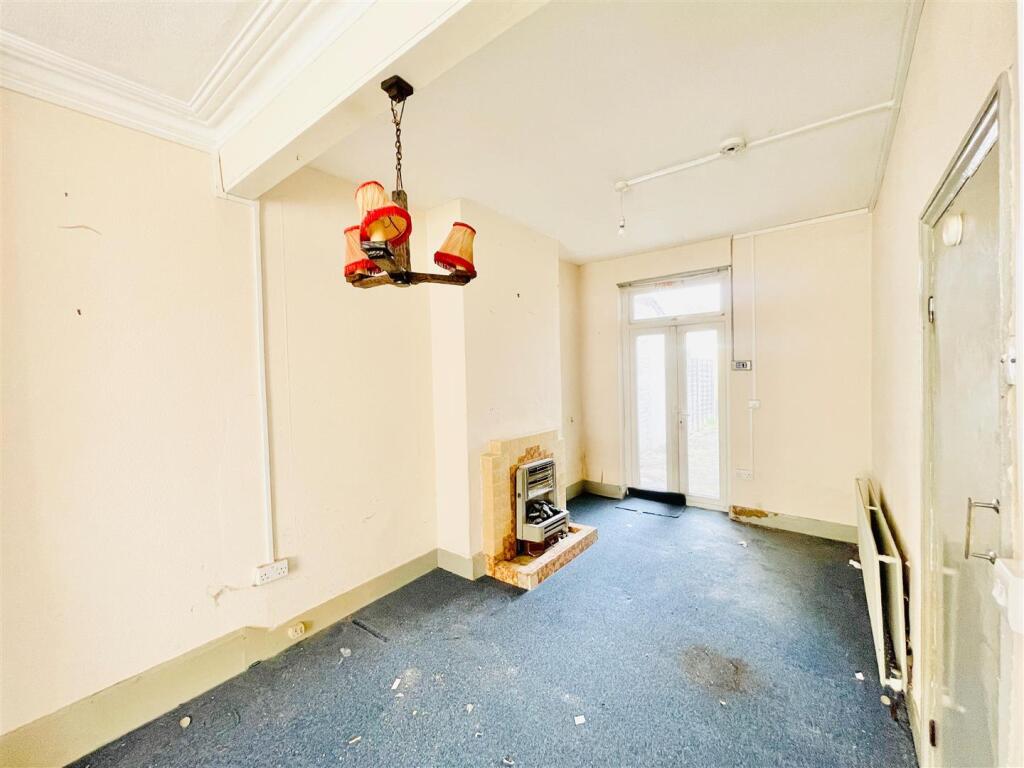 WhatsApp Image 2025-03-12 at 12.31.01.jpeg