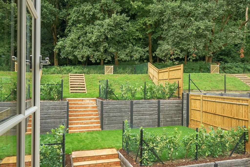 Plot 5 Garden (2).jpg