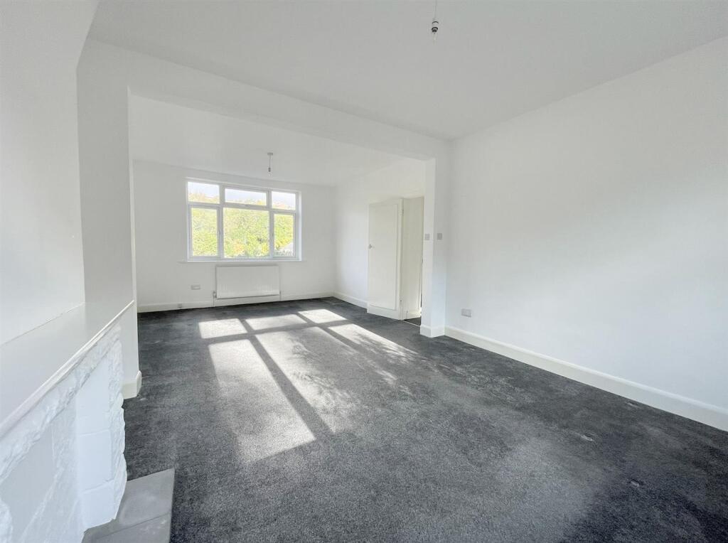 Living / Dining Room