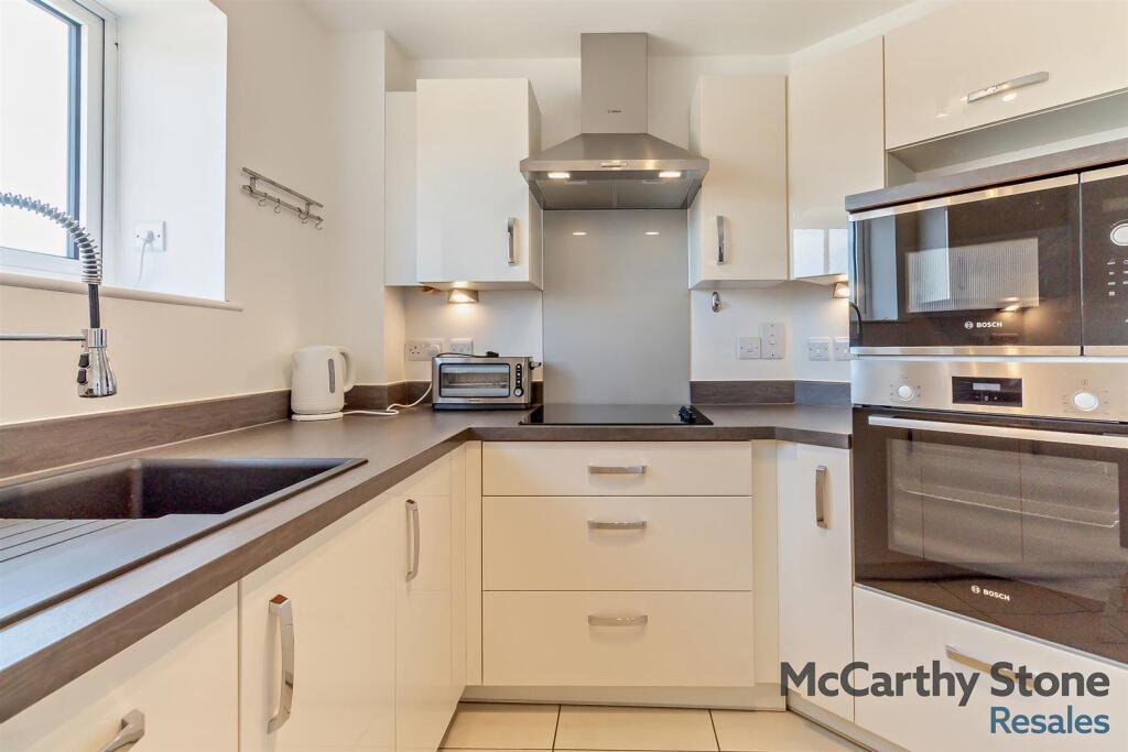 8659102-interior07-800.jpg