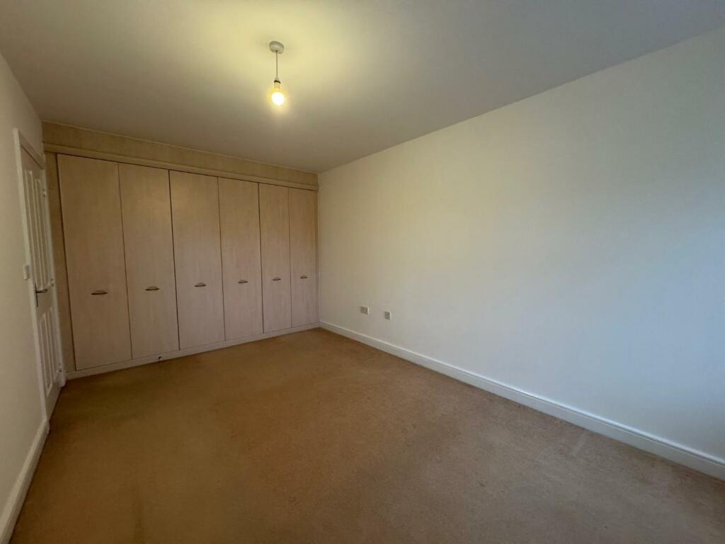 grange bedroom 1 3.jpg