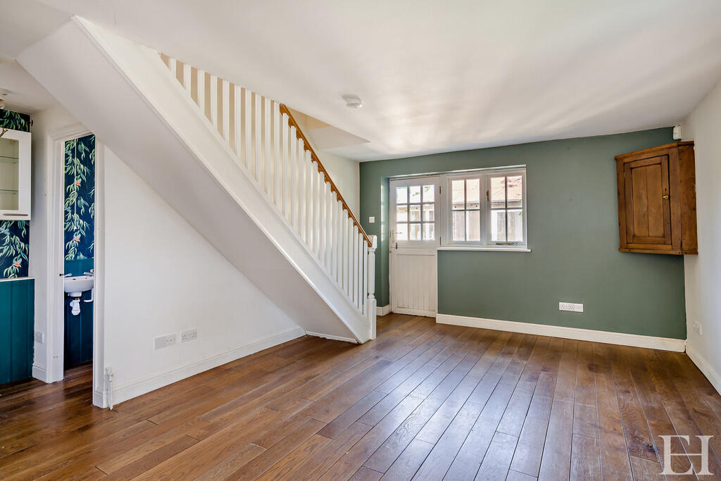 8647466-interiorW...