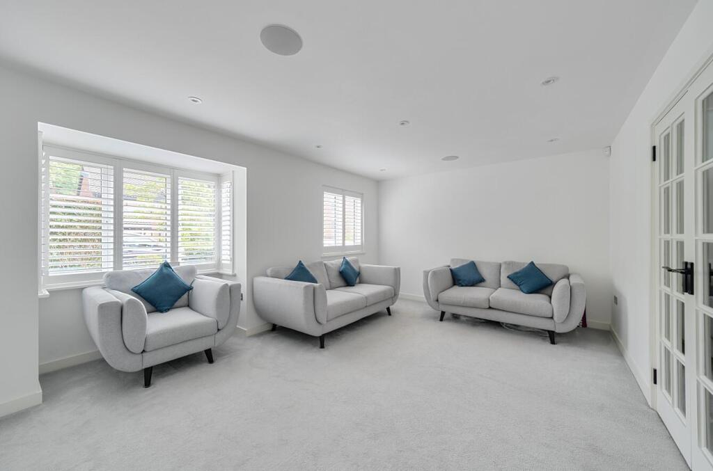 Davidson Frost-Wellings, DFW, Talman Grove, Living