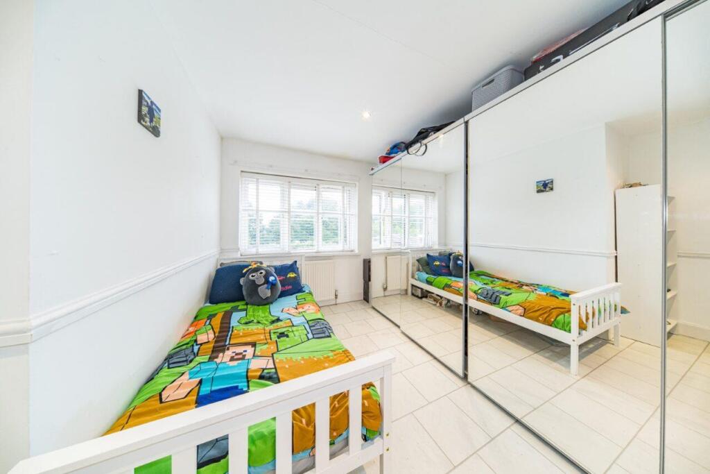 53 Walpole Ave bedroom 3.jpg