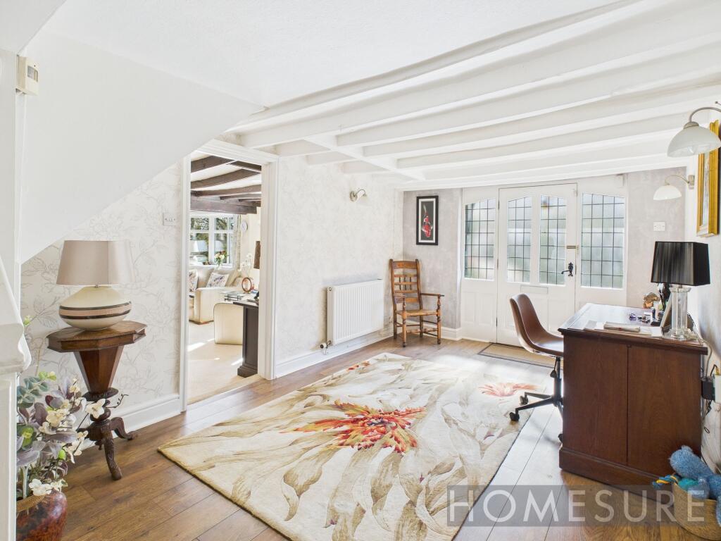 Entrance hall - view 1