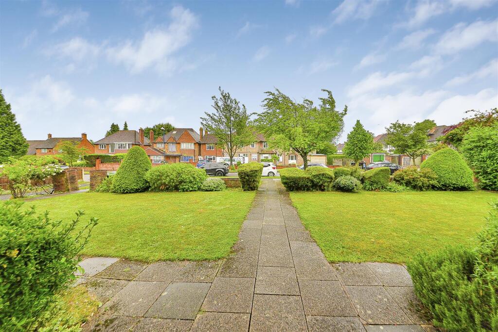 Communal Grounds