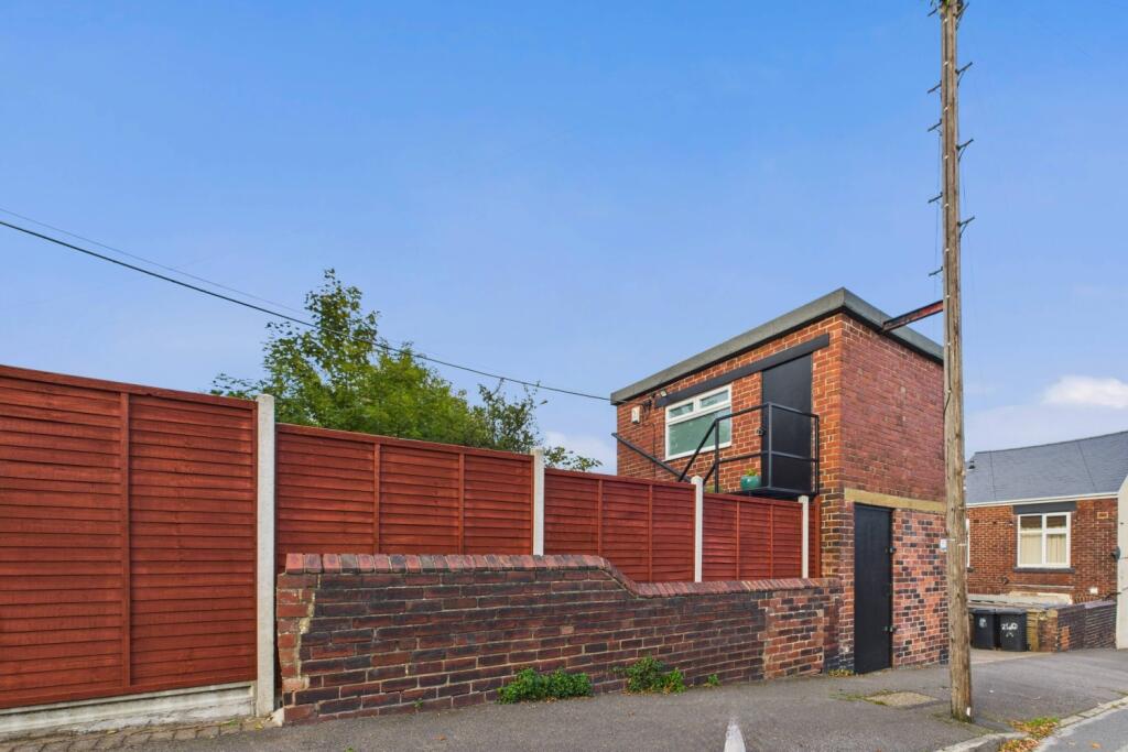 Lower Outbuilding Street Entrance