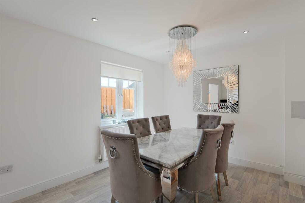 047-5 Curriefield View, Cleland ML1 5GQ.jpg
