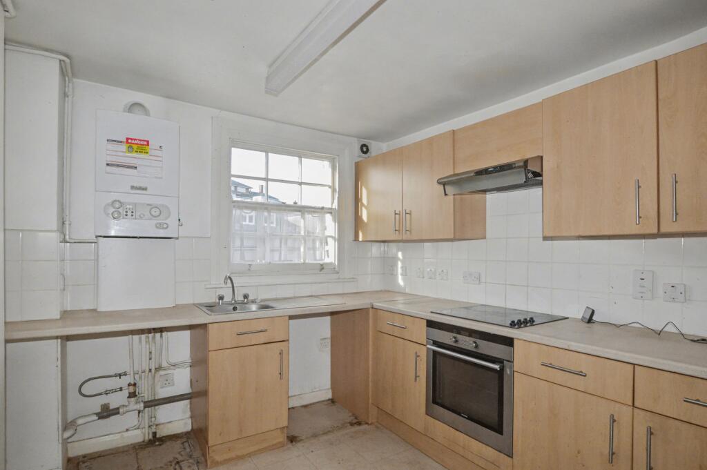 Flat 4, 21/23 Harewood Avenue, Marylebone, London, NW1 6LE