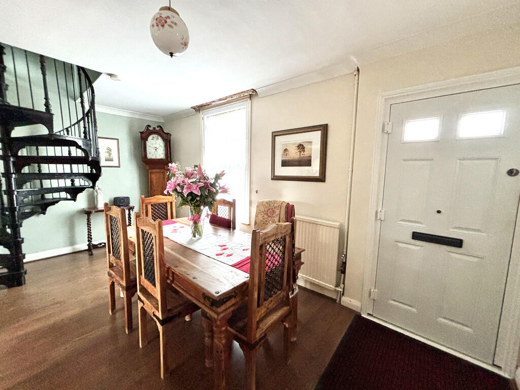 Entrance/Receptio...