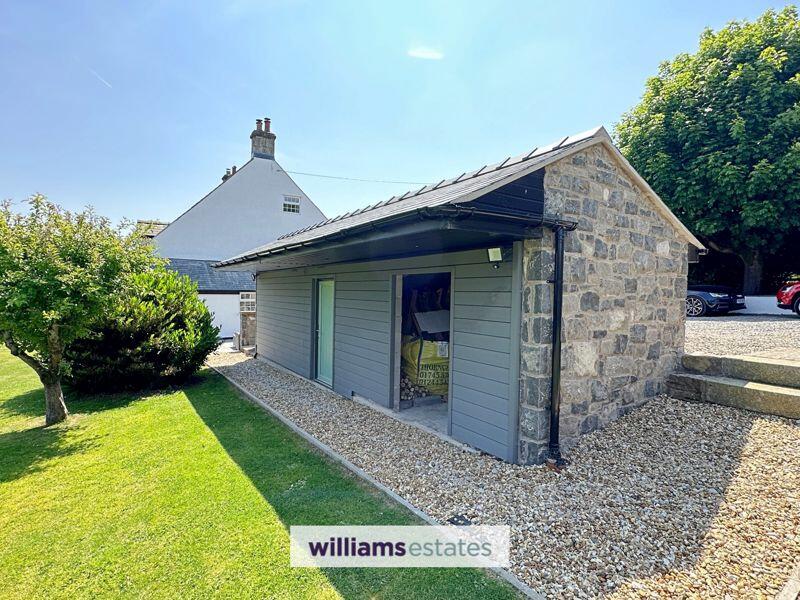 Outbuilding