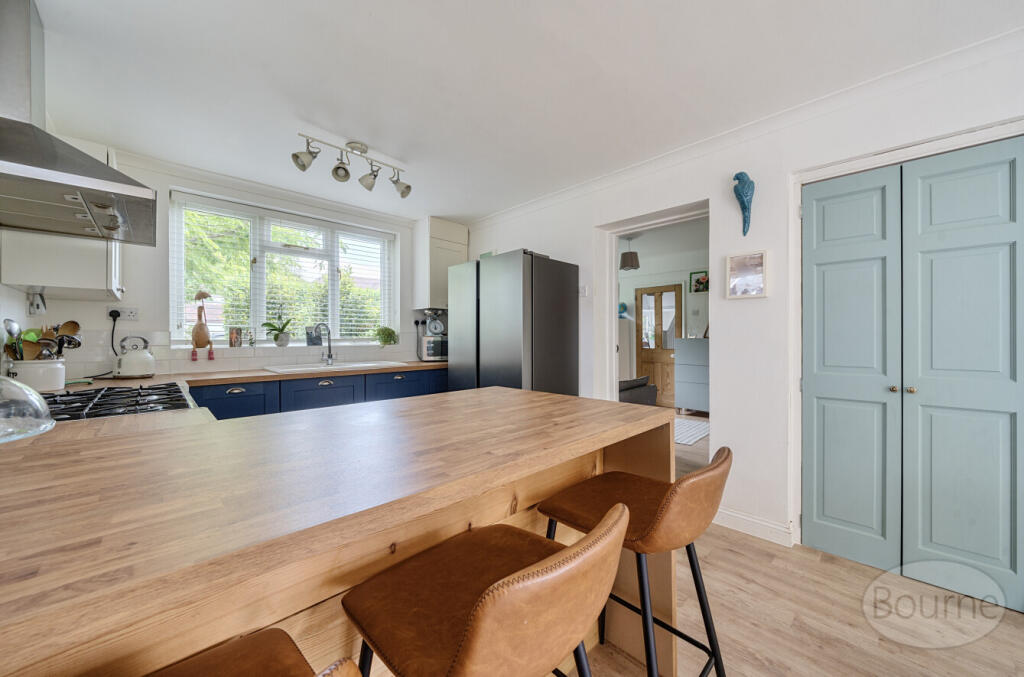 b7c6f324-0008-48e...