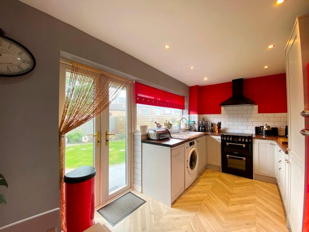 Dining kitchen