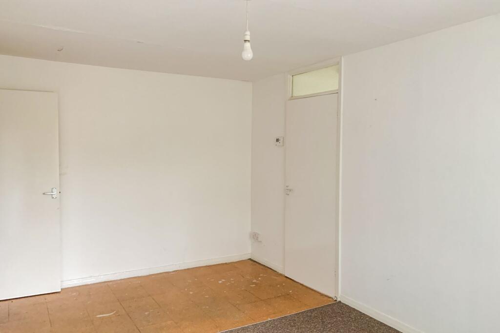 Flat 8, Swan House, Hillmead, Shepton Mallet BA4 5EZ