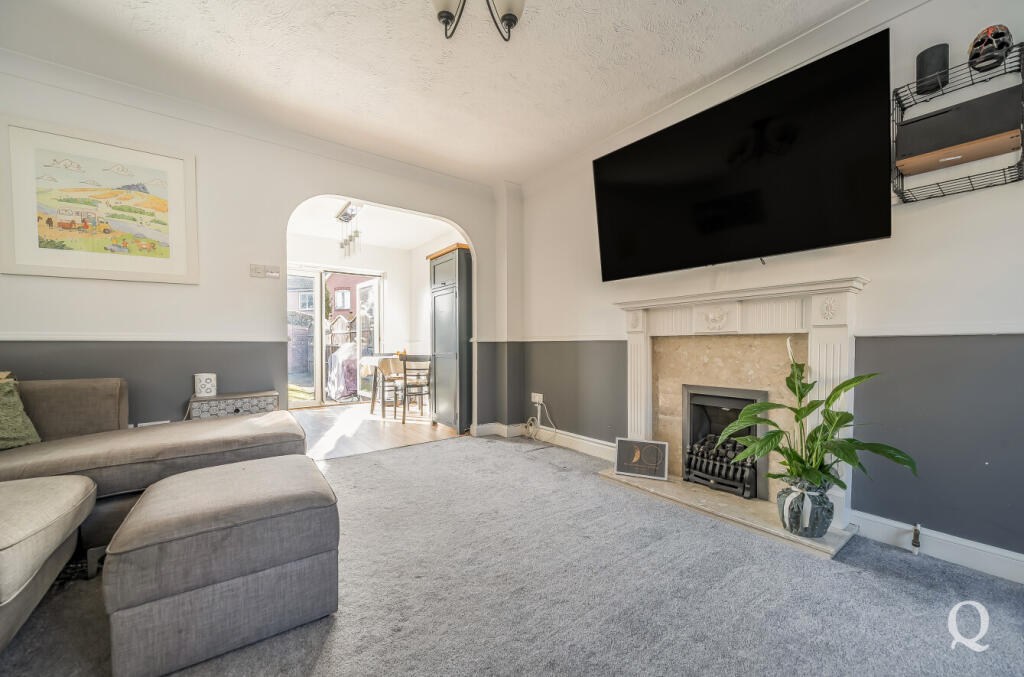 4a990345-1e8e-4d1...